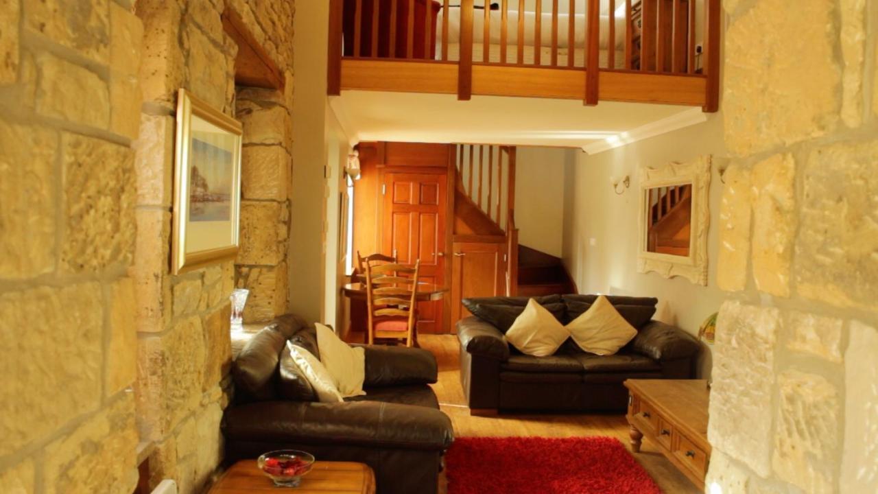 Smiddy Lodge Balloch Esterno foto